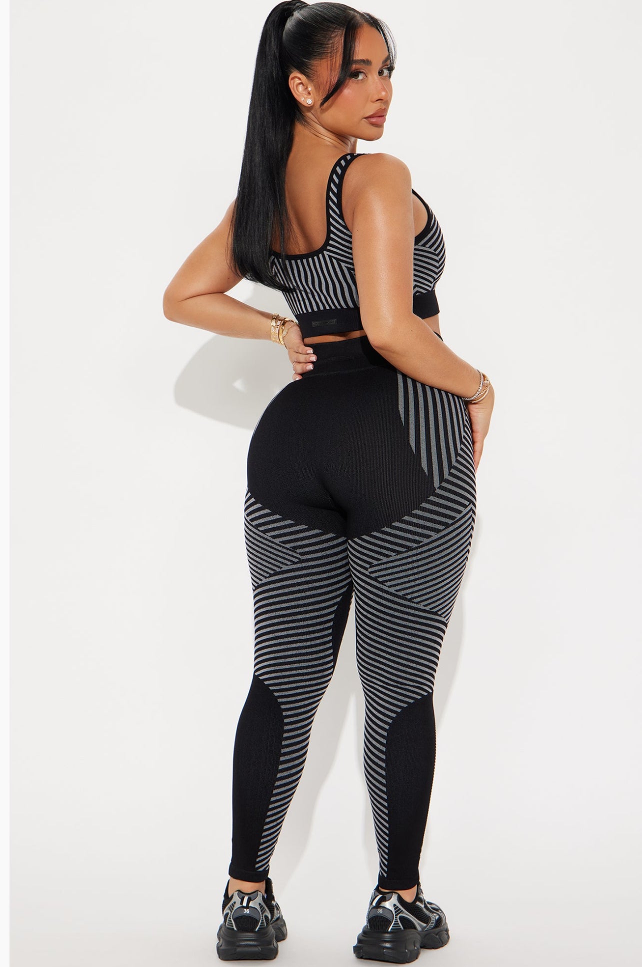 Conjunto Deportivo Seamless